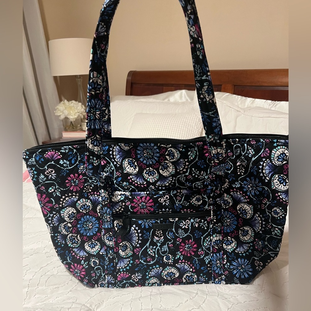 Vera Bradley Tote - Large